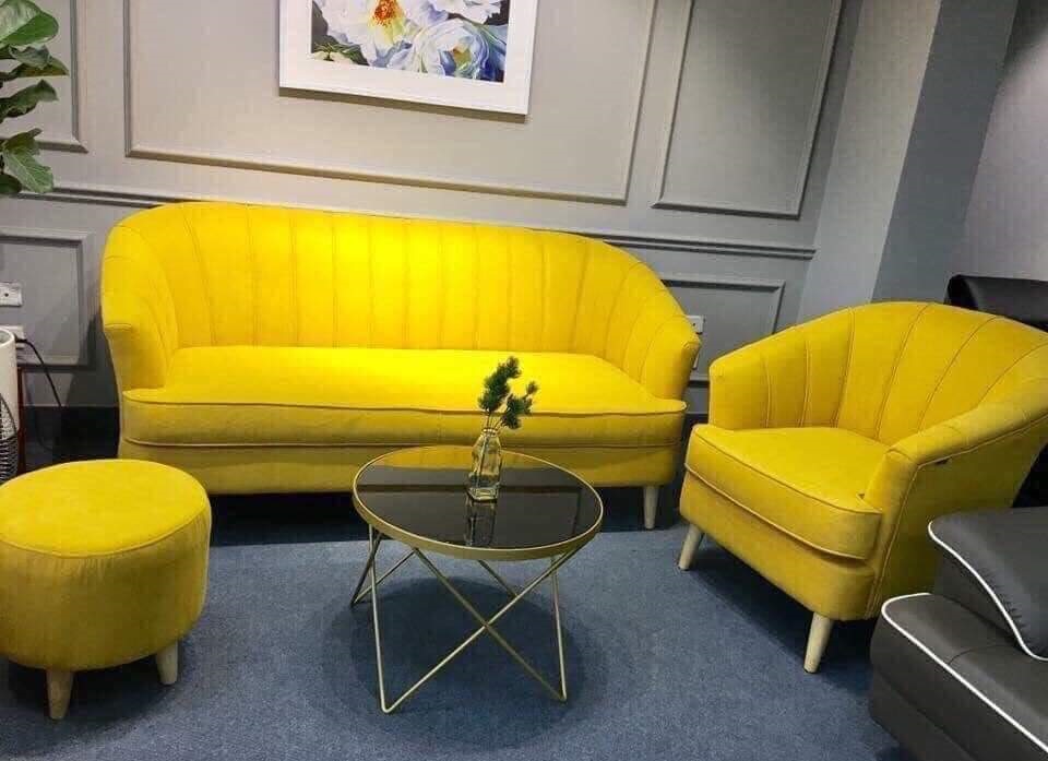 Mẫu ghế sofa văng đẹp, tone màu vàng nổi bật
